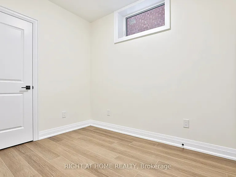 39 15th St #2 — Photo 18
