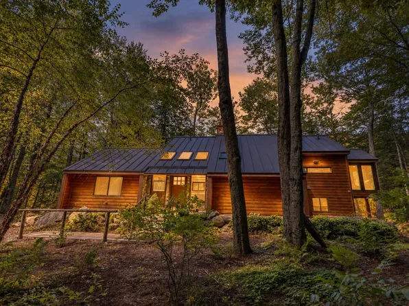20 River View Dr, Lincoln, NH 03251