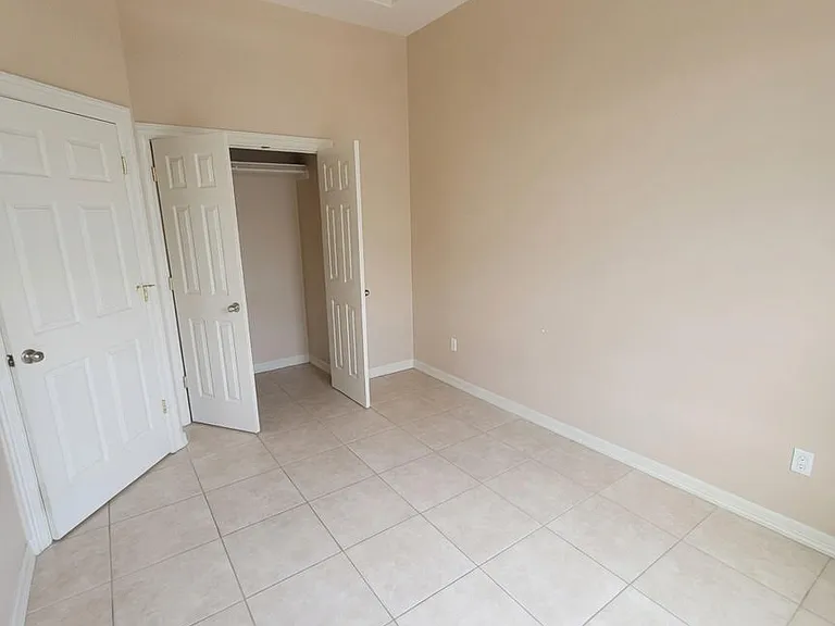 3714 Illeana St — Photo 11