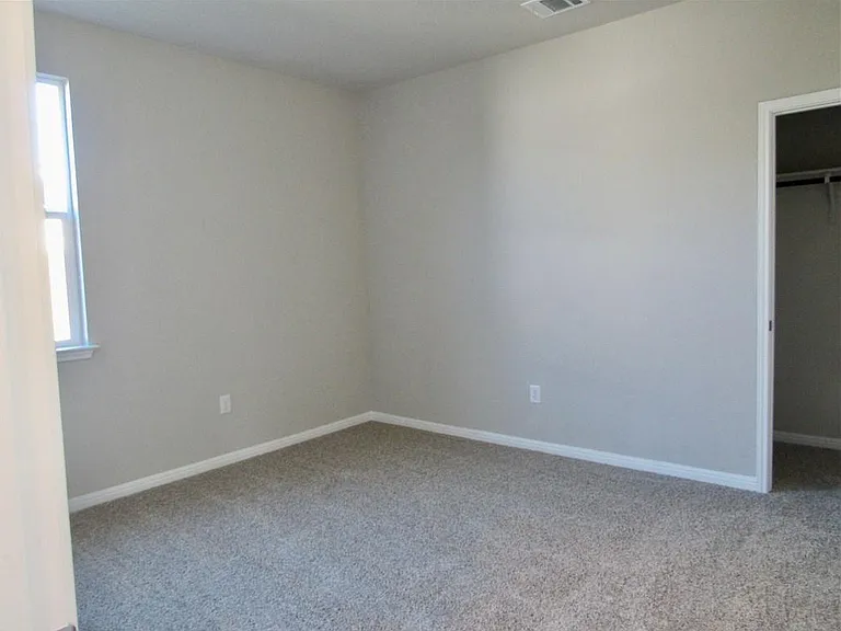 620 Otto Ave — Photo 8