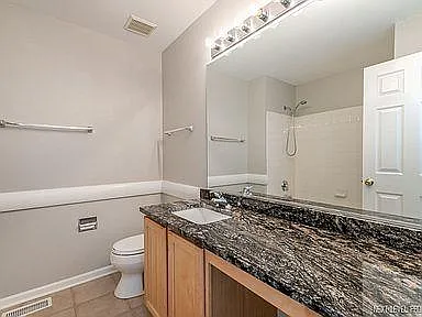 707 Genesee Dr — Photo 8