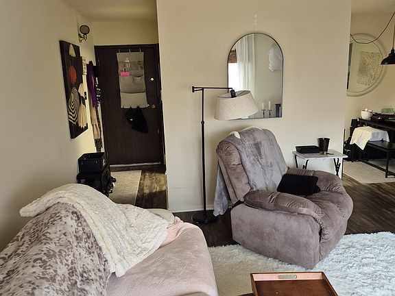 5th image of 32 Lathrop Ave