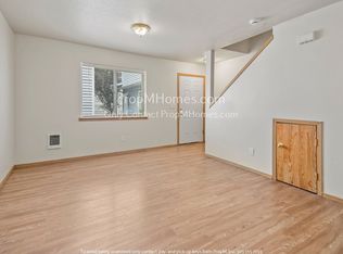 2338 SE 89th Ave UNIT D, Portland, OR 97216