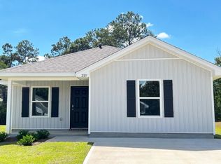 2517 Sutton Place Dr, Cantonment, FL 32533