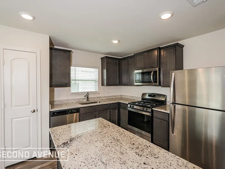 1325 Woodwinds Dr — Photo 10