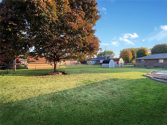 3rd image of 3602 River Park Dr