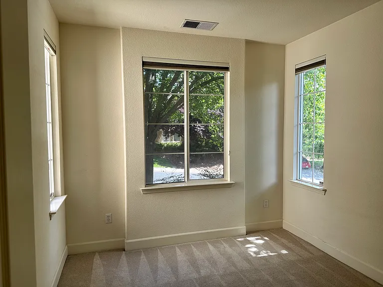 8054 Murcia Way — Photo 21