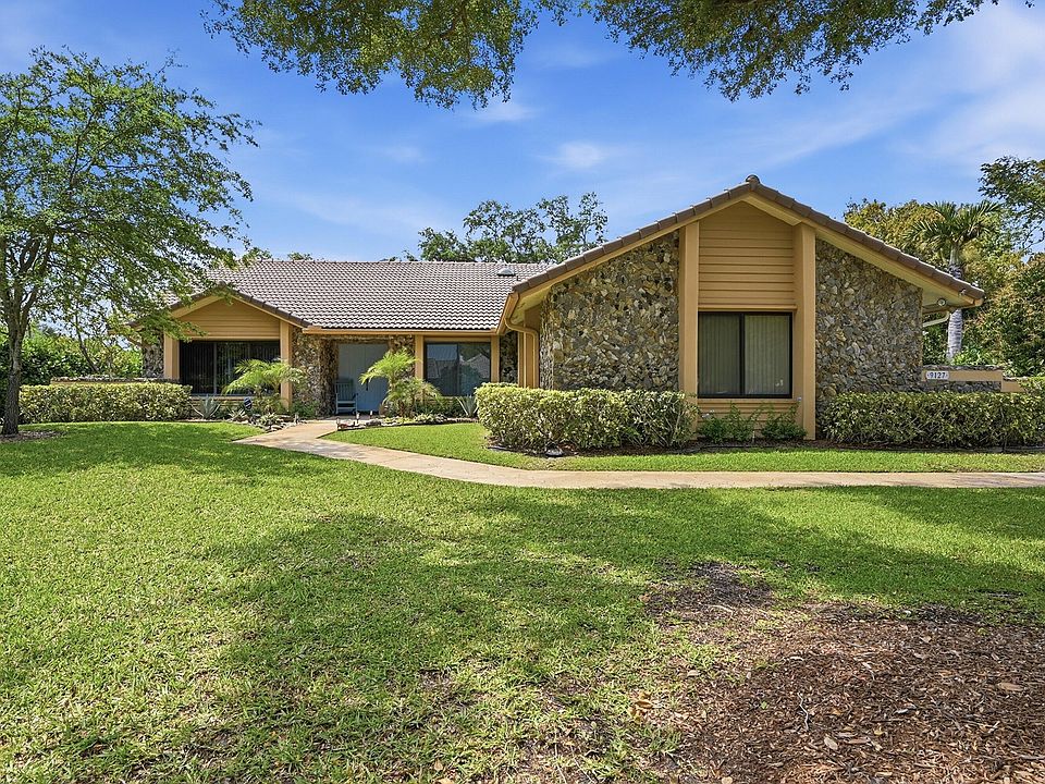 1st image of 9127 NW 51st Place