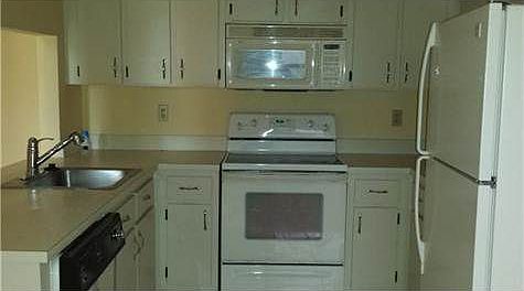 3rd image of 9810 Hammocks Blvd APT 203