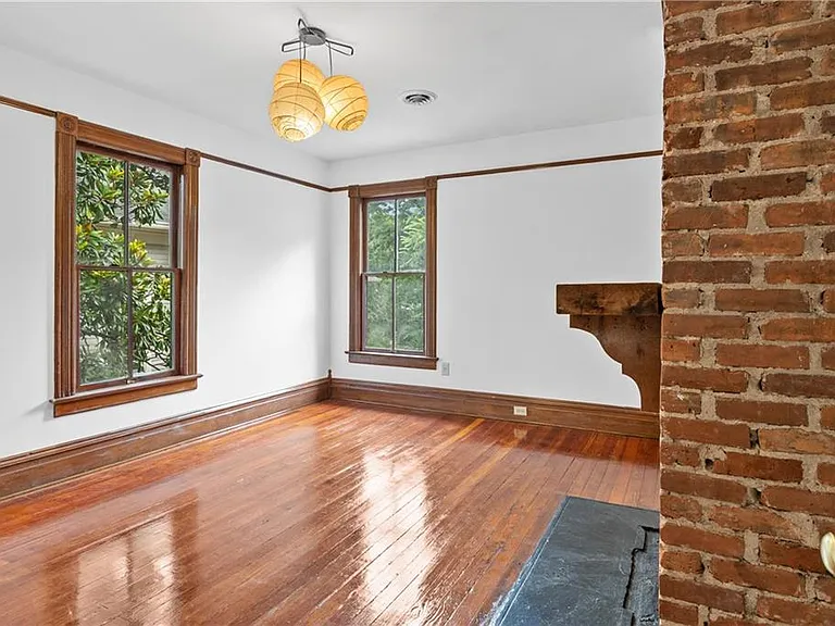 235 Elizabeth St NE #B — Photo 13