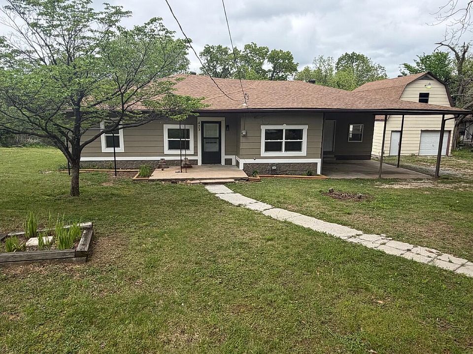 1st image of 423 E 39th Street