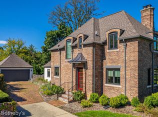 250 Pleasant St, Birmingham, MI 48009