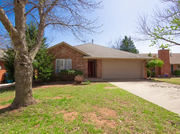 1904 Gray Fox Dr, Edmond, OK 73003