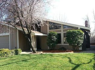 9208 Vancouver Dr, Sacramento, CA 94203