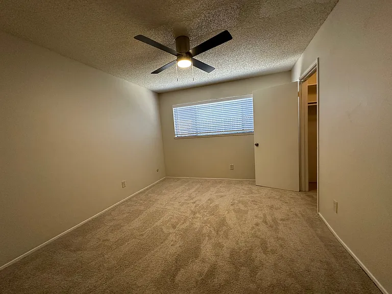 Ravenwood Apartment Homes — Photo 6