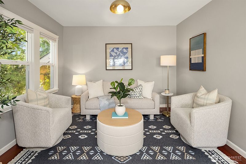 3rd image of 1633 27th Avenue