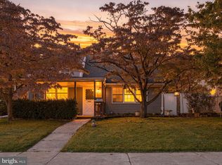 327 W Beech St, Pottstown, PA 19464