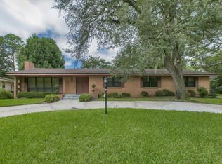 6930 La Mesa Dr W, Jacksonville, FL 32217