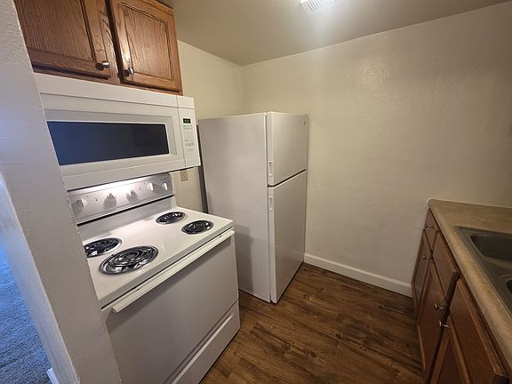 2nd image of 62 Cheryl Ln APT 9