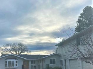 120 Harriette Ln, Sequim, WA 98382