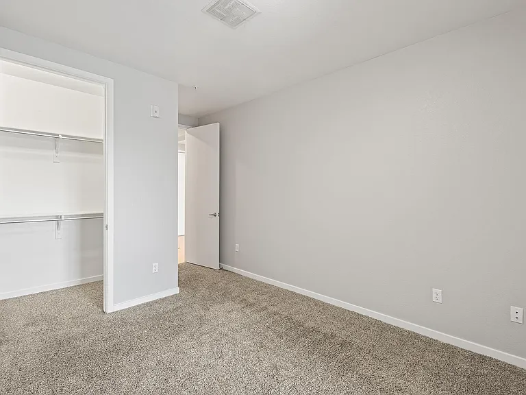 Zuma Apartments — Photo 18