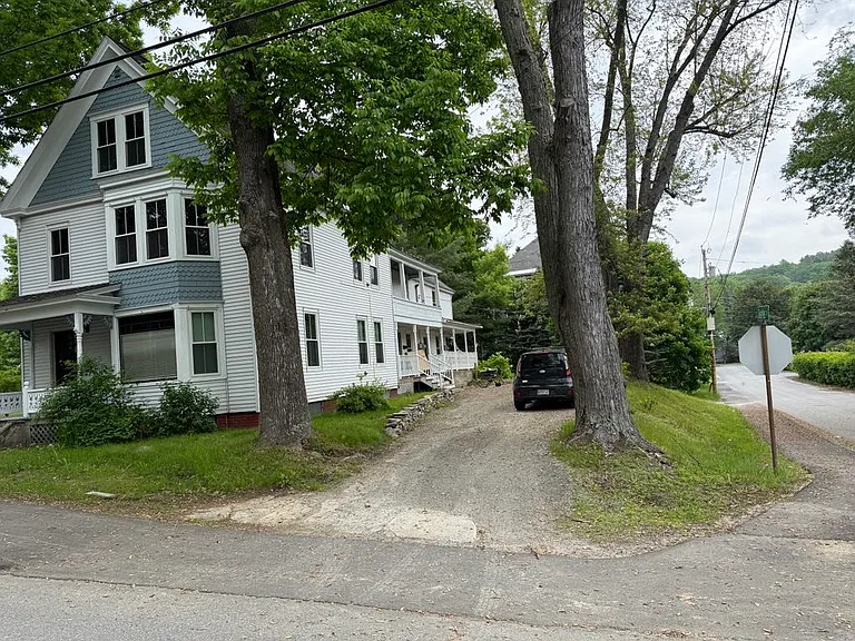 41 Knapp St #3 — Photo 1