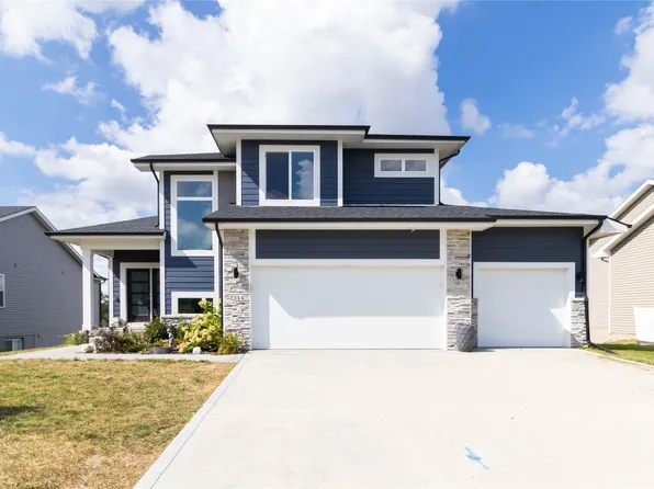 2314 E 50th Ct, Des Moines, IA 50317