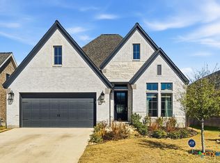 1816 Field Brk, Seguin, TX 78155