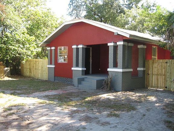 3rd image of 106 W Floribraska Ave