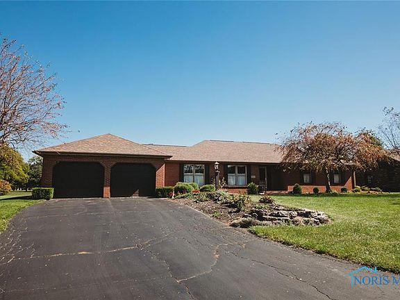 2nd image of 1301 Muirfield Dr