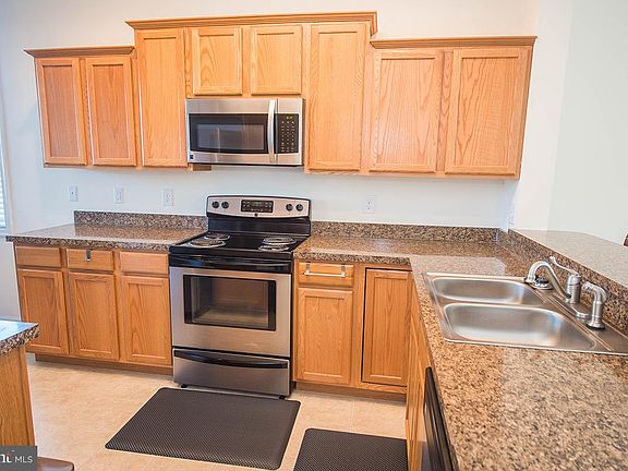4th image of 731 Wye Oak Dr