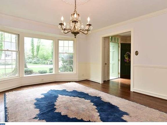 5th image of 929 Barley Dr