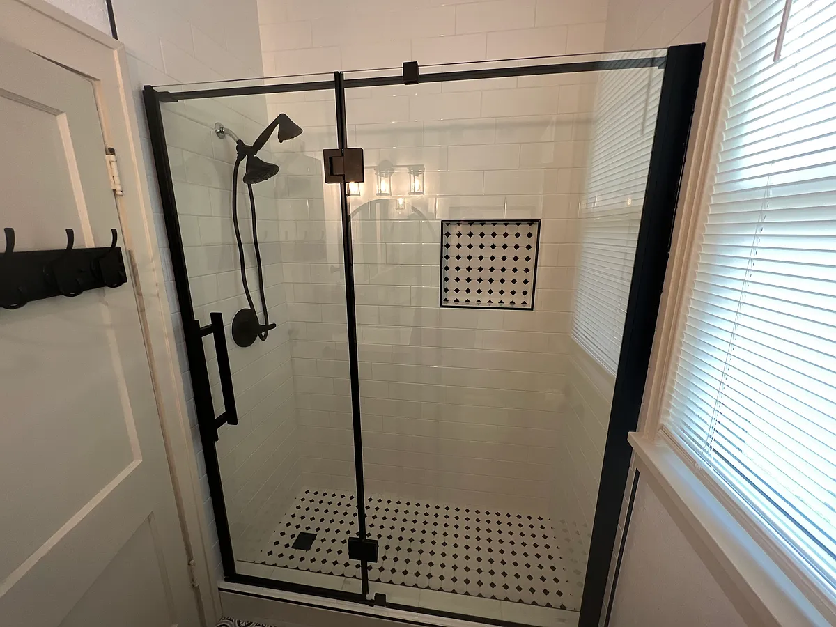 Glass-enclosed shower - 1011 W 6th St #5