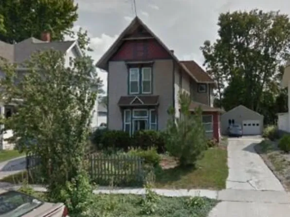 122 Palmer Ave, Bowling Green, OH 43402