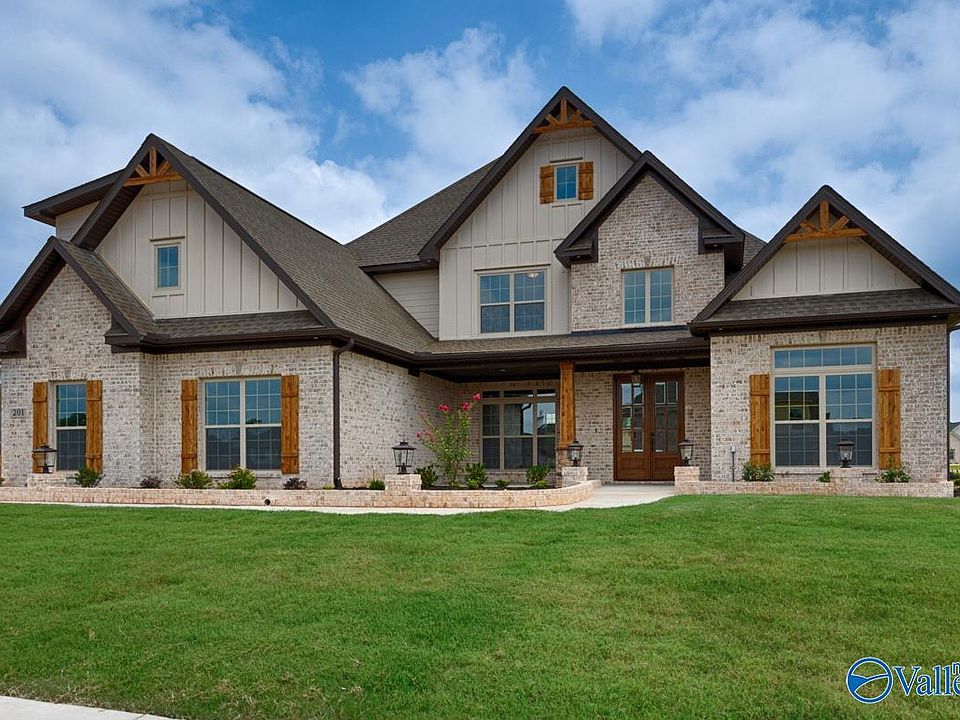 1st image of 20949 Lakewood Dr