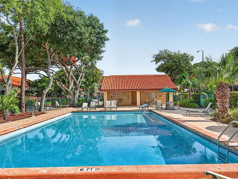 10206 SW 77th Ct — Photo 33