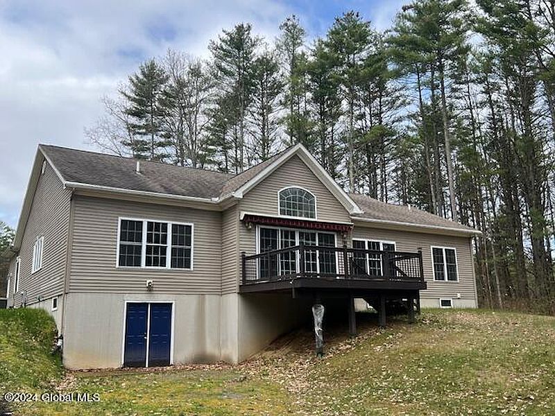2nd image of 105 Woody Lane