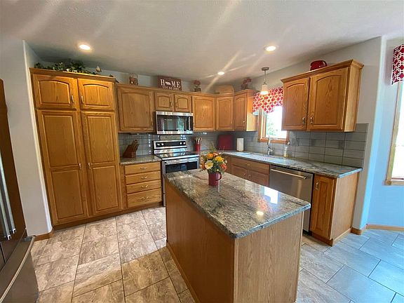 3rd image of 6007 O Ave