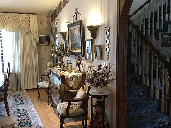 2nd image of 8851 Liscarney Way