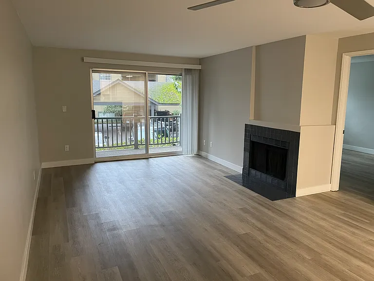 Redmond Park Apts — Photo 33