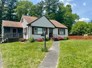 20 Birch St, Acushnet, MA 02743