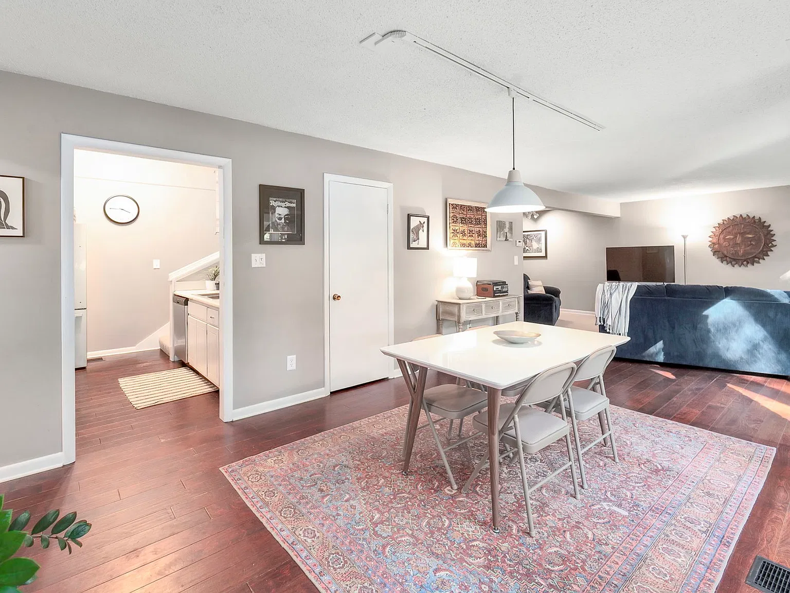 3 bed, 1803 sqft, $2,000 — Photo 4