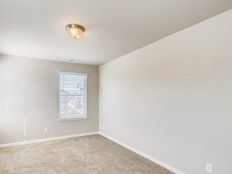 760 Stonebridge Dr — Photo 26