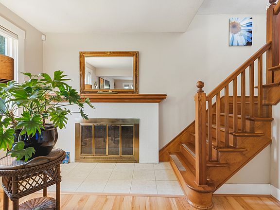 5th image of 908 NW 90th St