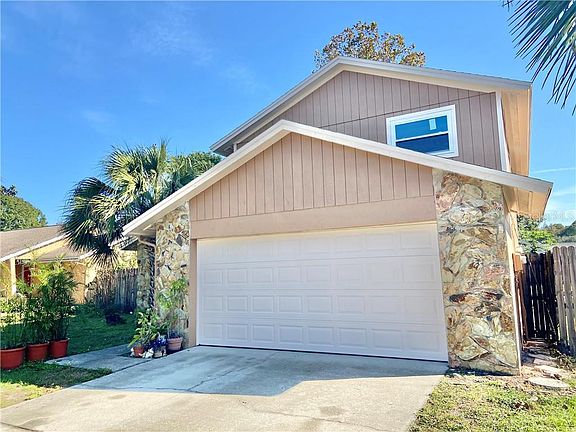 2nd image of 15803 Cottontail Pl