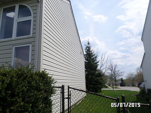 3rd image of 92 W Honeysuckle Dr