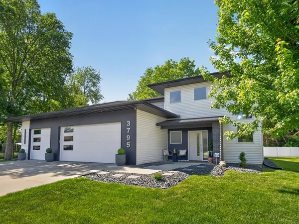 3795 Stone Point Dr NE, Rochester, MN 55906