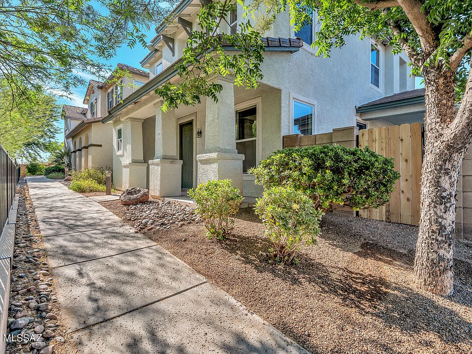 1st image of 2740 N Saramano Ln
