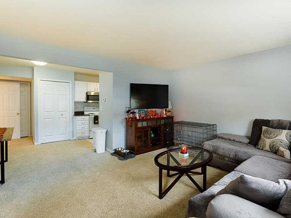 3rd image of 29746 Amy Ln #23