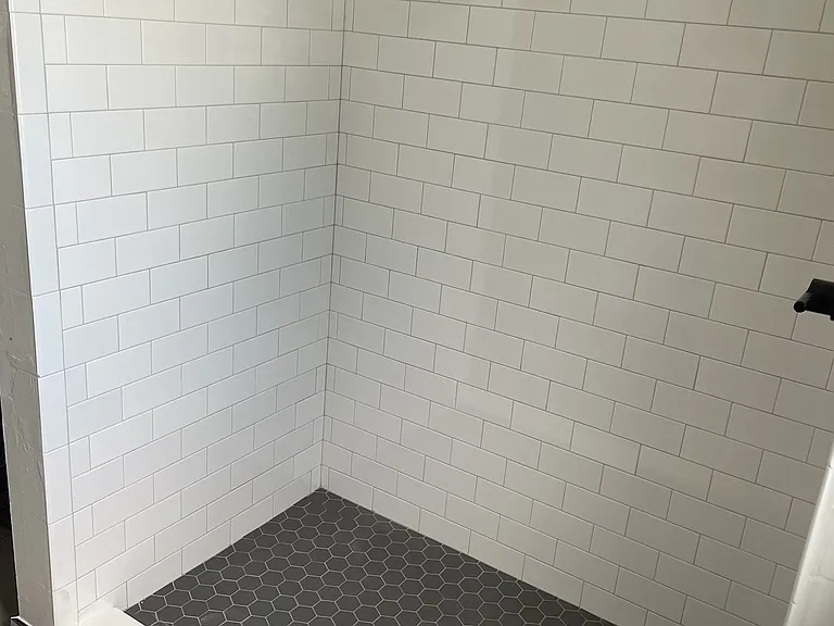 179 Whitman Ave #3 — Photo 1